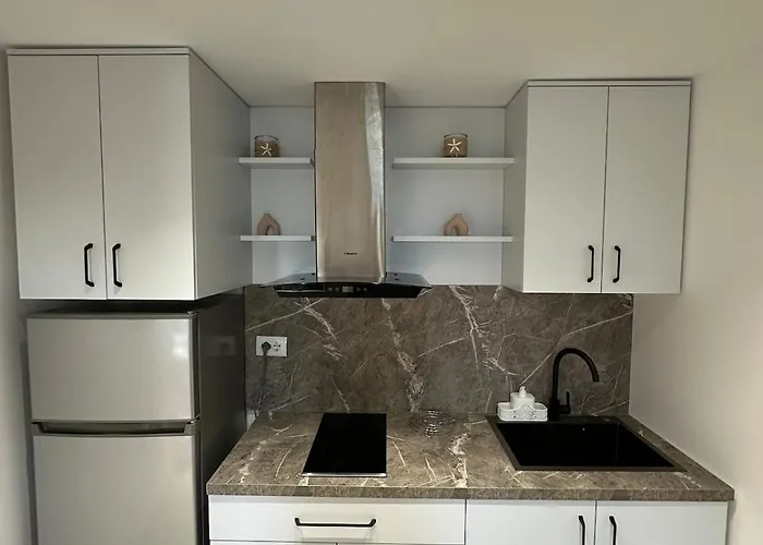 Green Cottage Villa *